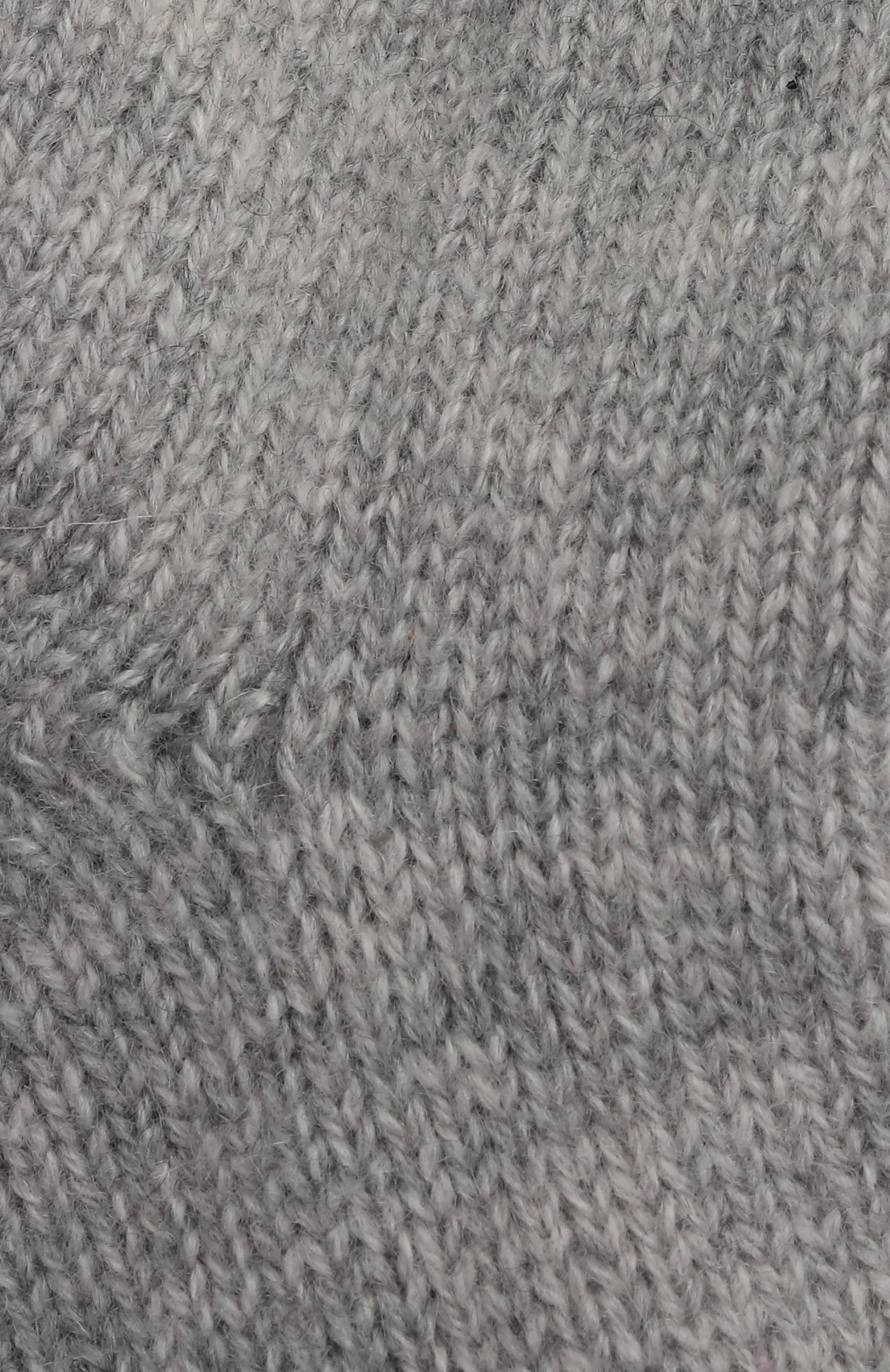 Кашемировые носки OSCAR ET VALENTINE серого цвета по цене 5500 руб., арт. CH01, фото 2 Кашемировые носки OSCAR ET VALENTINE, арт. CH01, фото 2