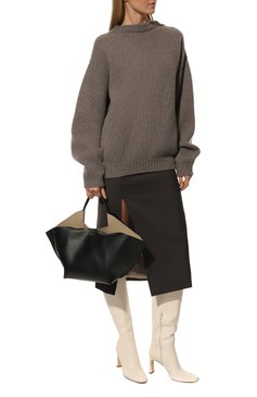 Женская сумка-тоут ann medium REE PROJECTS черного цвета, арт. AW22/T0TANMED1SC | Фото 7 (Ремень/цепочка: На ремешке; Сумки-технические: Сумки-шопперы; Размер: medium; Материал: Натуральная кожа; Материал сплава: Проставлено; Драгоценные камни: Проставлено; Нос: Не проставлено; Региональные ограничения белый список (Axapta Mercury): Не проставлено)