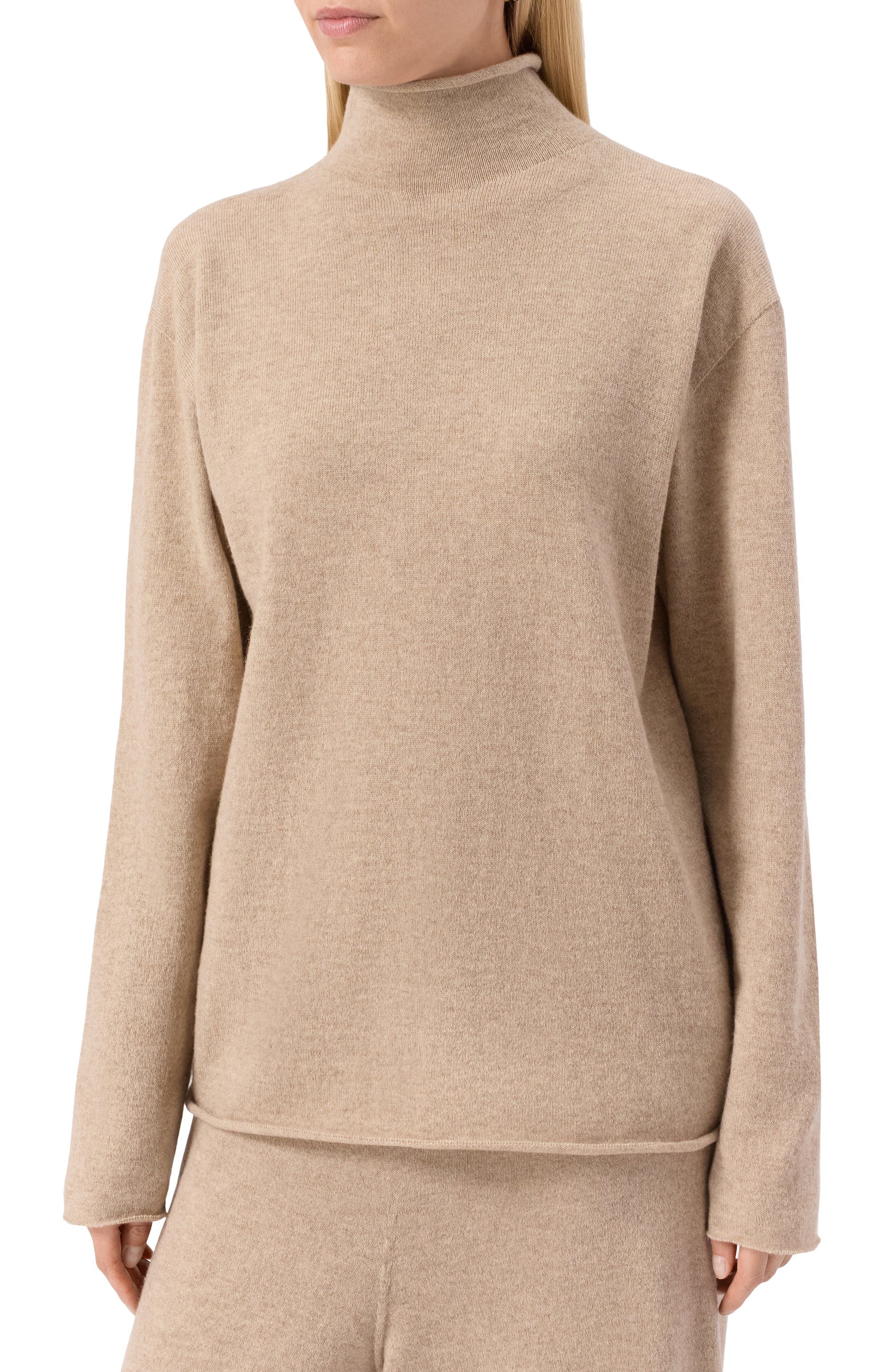 Кашемировый свитер JIL SANDER бежевого цвета по цене 127000 руб., арт. J40GP0002/J13204, фото 3 Кашемировый свитер JIL SANDER, арт. J40GP0002/J13204, фото 3