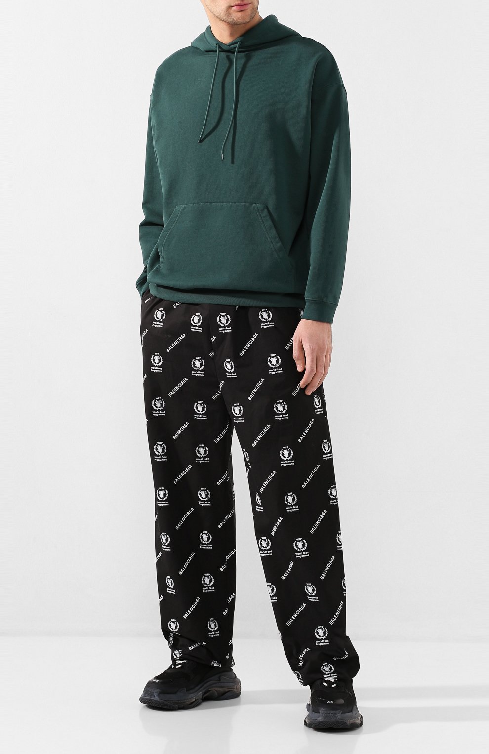 Комбинированные кроссовки triple s clear sole BALENCIAGA черного цвета по цене 111000 руб., арт. 541624/W0901, фото 2 Комбинированные кроссовки triple s clear sole BALENCIAGA, арт. 541624/W0901, фото 2