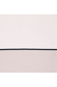 Светло-бежевый