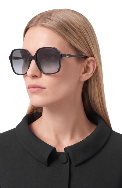 Женские солнцезащитные очки VALENTINO, арт. VG0018S 001