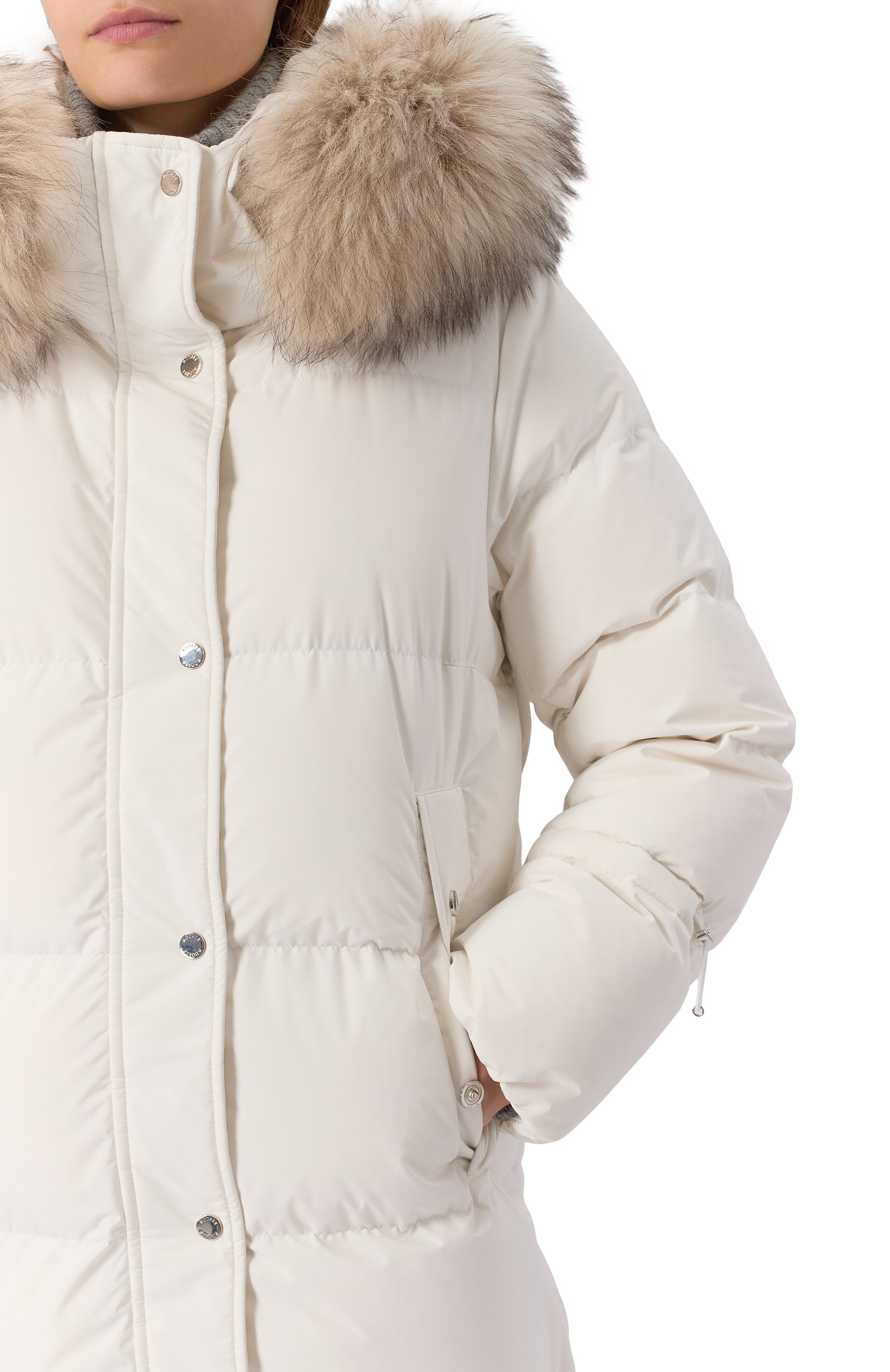 Пуховик breuil-stp MOORER белого цвета по цене 369500 руб., арт. BREUIL/STP, фото 5 Пуховик breuil-stp MOORER, арт. BREUIL/STP, фото 5