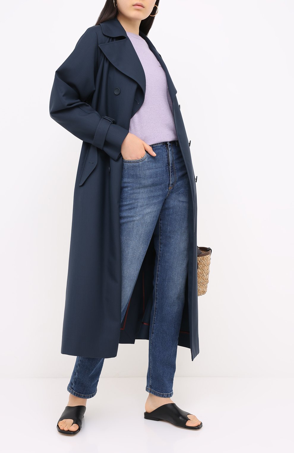 Джинсы BRUNELLO CUCINELLI голубого цвета по цене 120500 руб., арт. MP83PP5574, фото 2 Джинсы BRUNELLO CUCINELLI, арт. MP83PP5574, фото 2