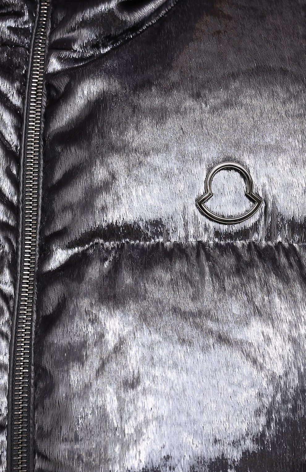 Пуховый жилет MONCLER серебряного цвета по цене 89950 руб., арт. F2-093-1A551-00-54ANX, фото 5 Пуховый жилет MONCLER, арт. F2-093-1A551-00-54ANX, фото 5