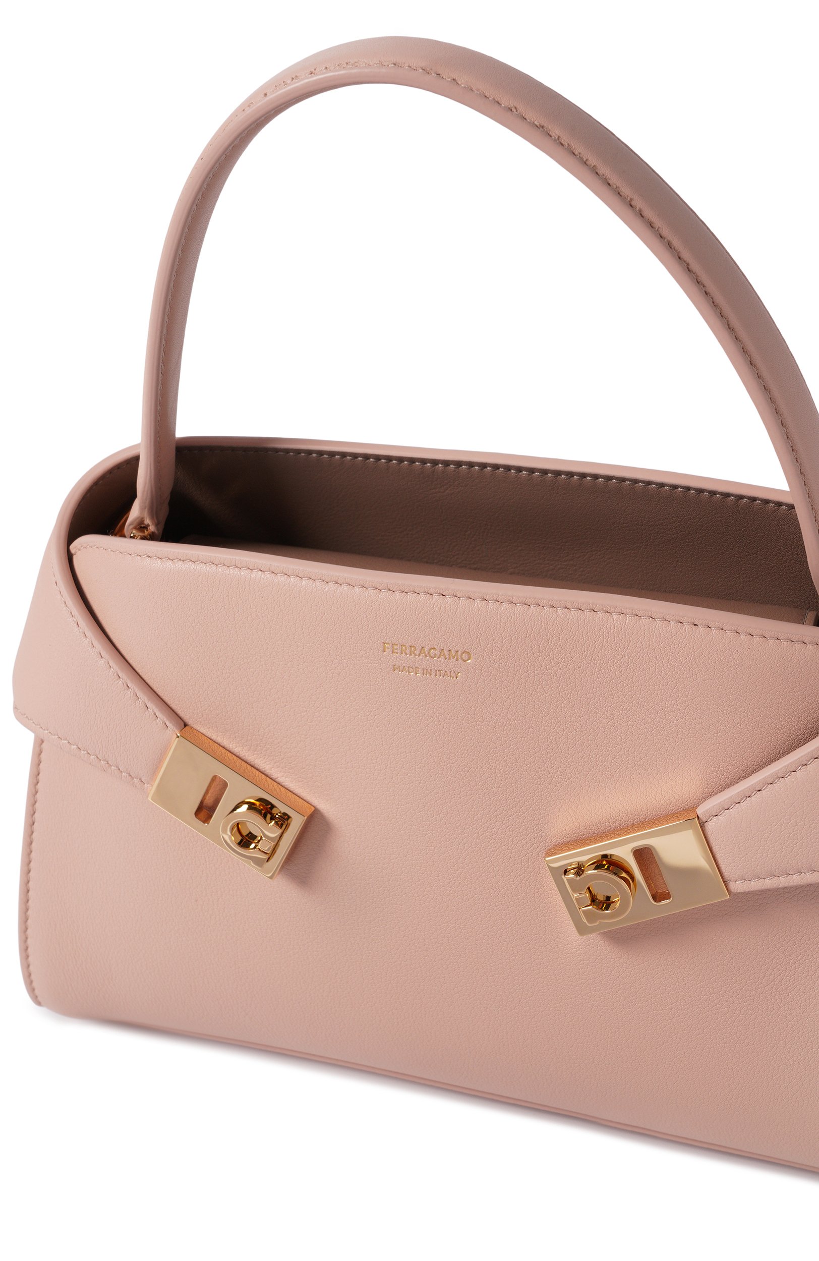 Сумка hug xs FERRAGAMO розового цвета по цене 296000 руб., арт. 21A711/795368, фото 6 Сумка hug xs FERRAGAMO, арт. 21A711/795368, фото 6