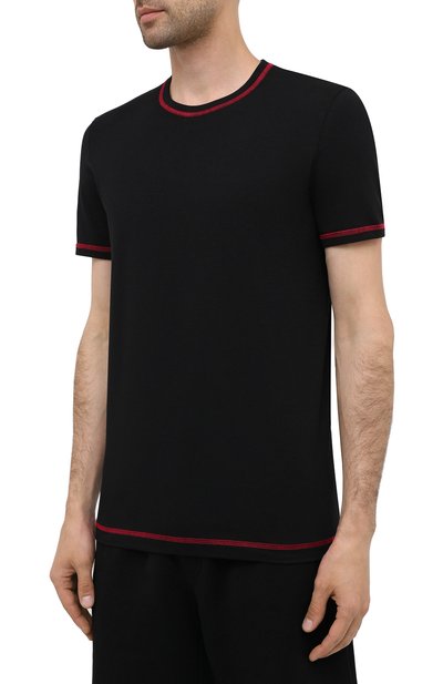 Хлопковая футболка DOLCE & GABBANA черного цвета по цене 22250 руб., арт. M8E31J/FUECH, фото 3 Хлопковая футболка DOLCE & GABBANA, арт. M8E31J/FUECH, фото 3