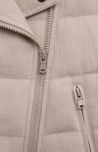 Пуховый жилет BRUNELLO CUCINELLI бежевого цвета по цене 92500 руб., арт. BH587J025C, фото 3 Пуховый жилет BRUNELLO CUCINELLI, арт. BH587J025C, фото 3