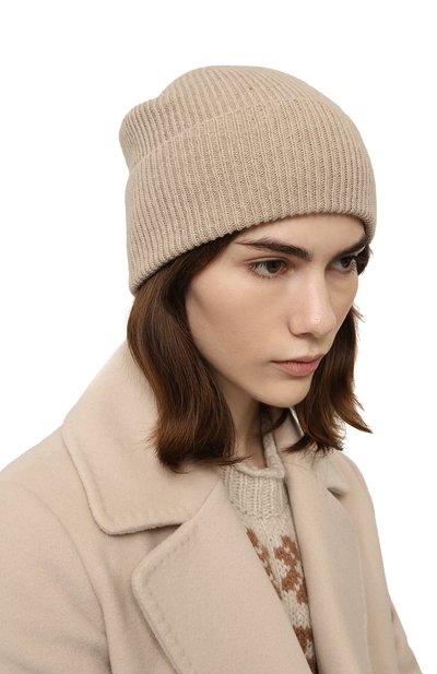 Шапка из шерсти и кашемира ELEVENTY бежевого цвета по цене 13950 руб., арт. H81ACCH09/MAG0H077, фото 2 Шапка из шерсти и кашемира ELEVENTY, арт. H81ACCH09/MAG0H077, фото 2