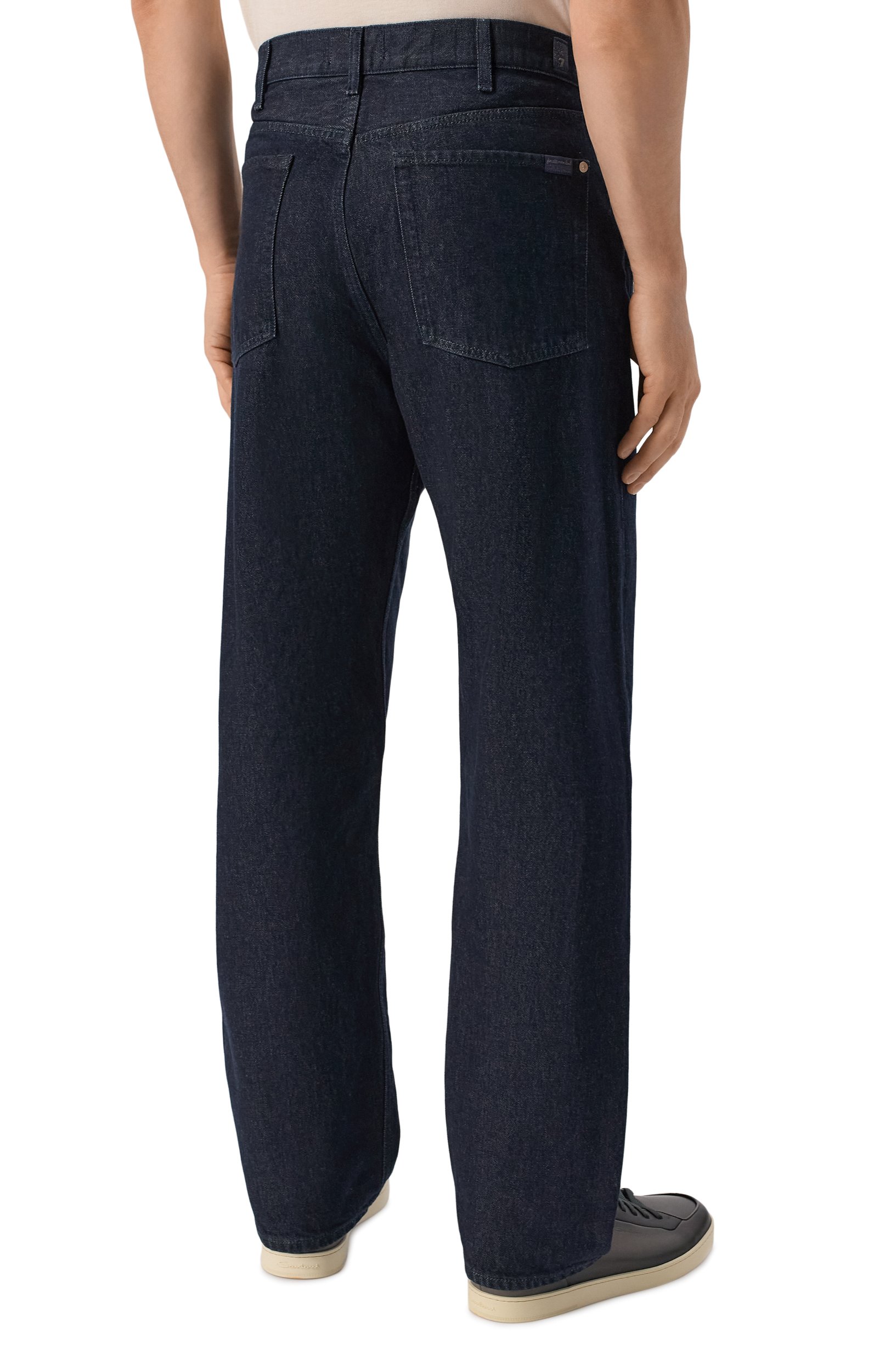 Джинсы twisted modern straight 7 FOR ALL MANKIND черного цвета по цене 31900 руб., арт. 7TD80H48-3U2, фото 4 Джинсы twisted modern straight 7 FOR ALL MANKIND, арт. 7TD80H48-3U2, фото 4