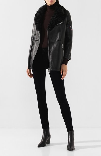 Дубленка REDVALENTINO черного цвета по цене 196500 руб., арт. SR0NA01Z/4L3, фото 2 Дубленка REDVALENTINO, арт. SR0NA01Z/4L3, фото 2