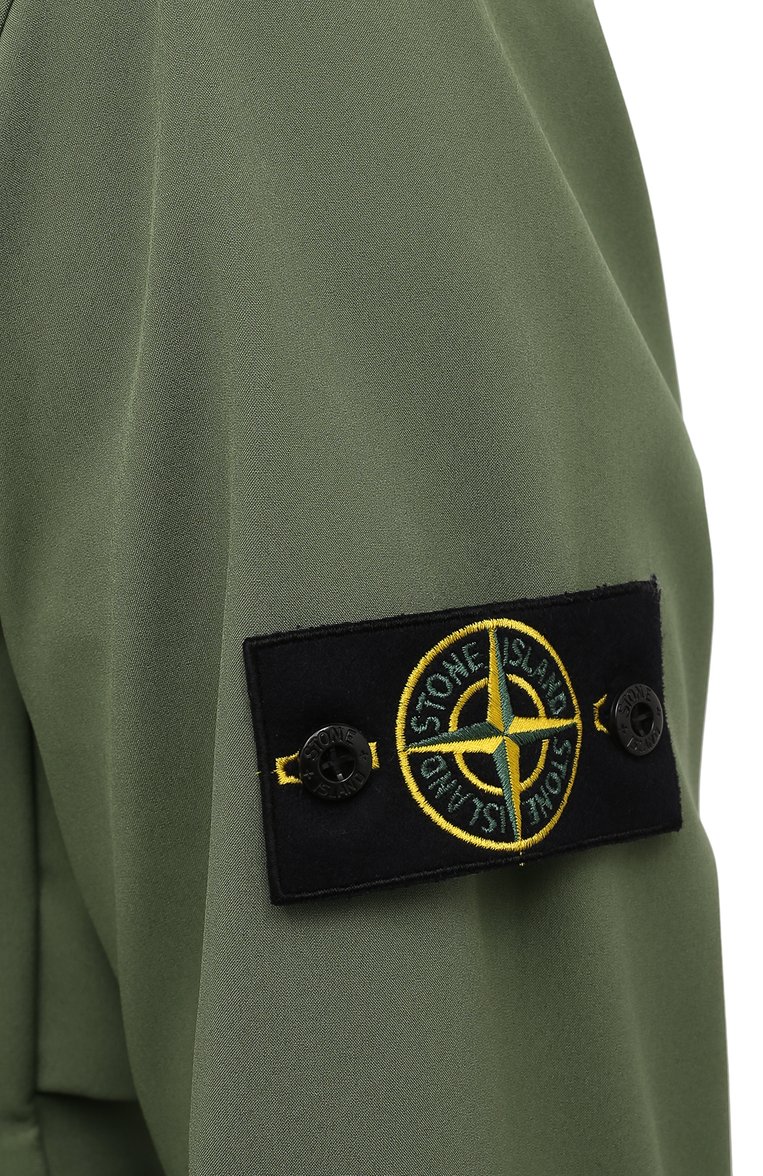 Мужской бомбер STONE ISLAND хаки цвета, арт. 761540427 | Фото 5 (Рукава: Длинные; Материал внешний: Синтетический материал; Длина (верхняя одежда): Короткие; Материал подклада: Синтетический материал; Принт: Без принта; Кросс-КТ: Куртка, Ветровка, бомбер; Стили: Милитари; Материал сплава: Проставлено; Драгоценные камни: Проставлено)