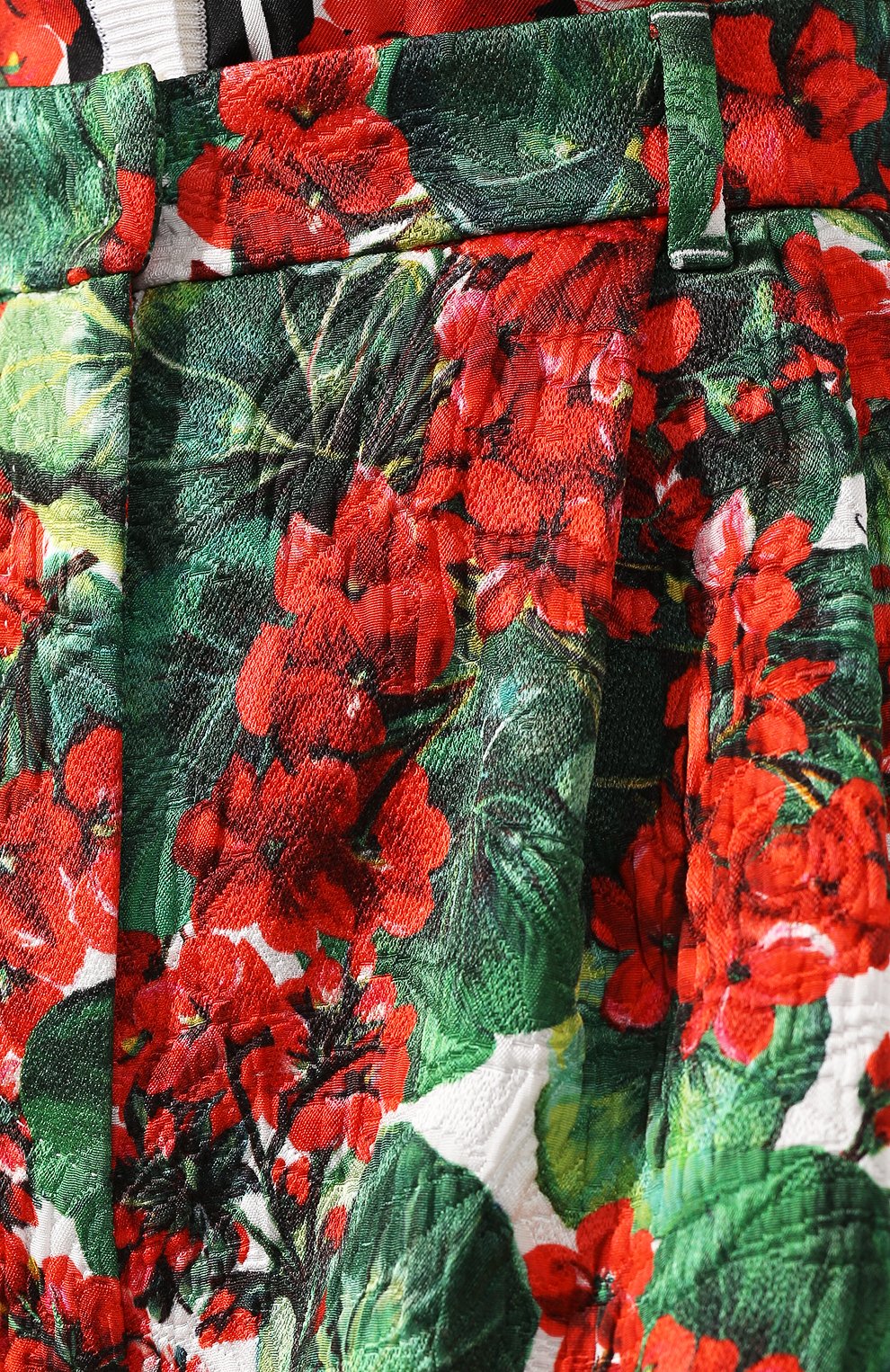 Шорты с принтом DOLCE & GABBANA разноцветного цвета по цене 85700 руб., арт. FTA5MT/HSMY7, фото 5 Шорты с принтом DOLCE & GABBANA, арт. FTA5MT/HSMY7, фото 5