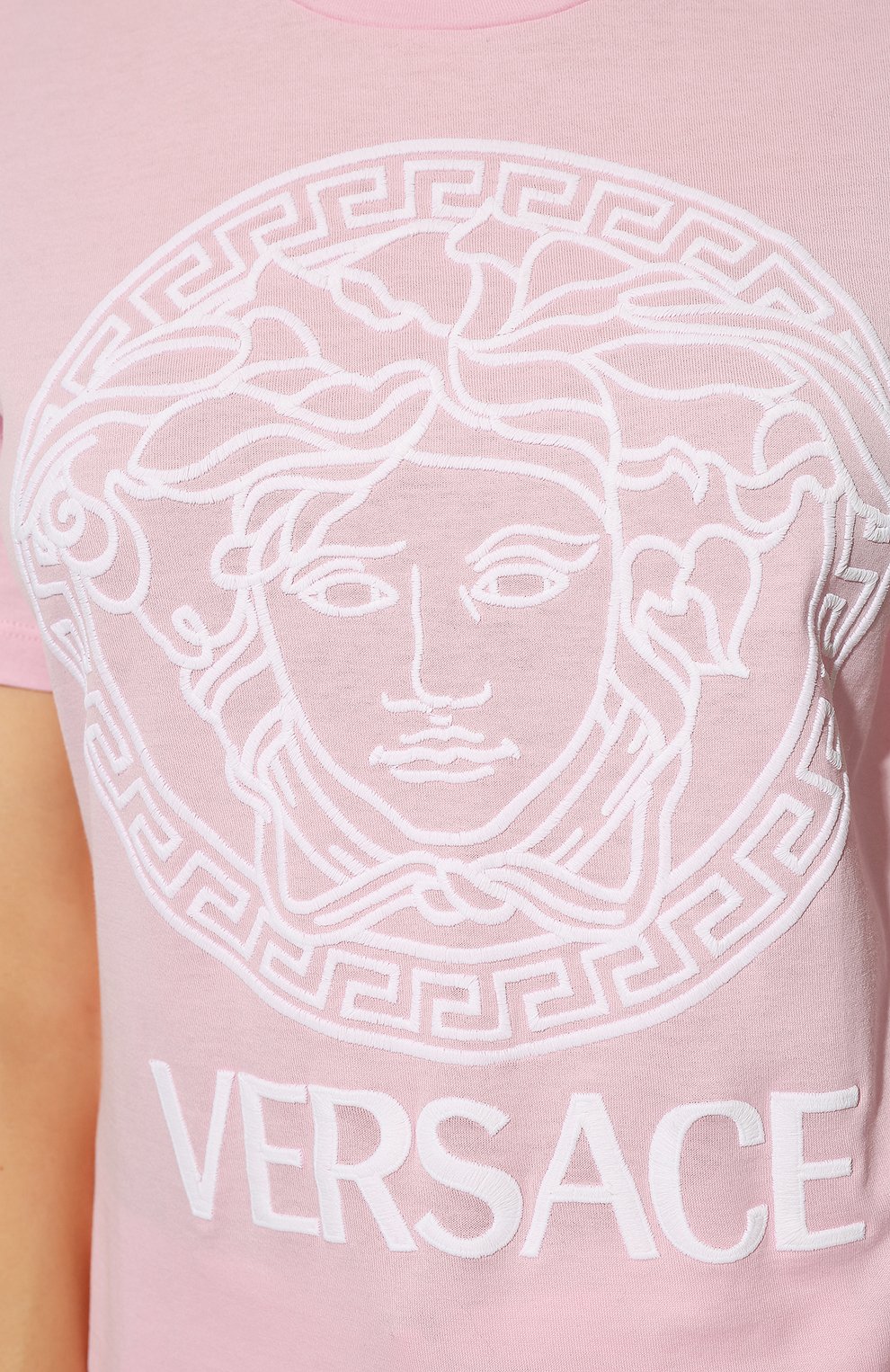 Хлопковая футболка VERSACE розового цвета по цене 54550 руб., арт. 1003684/1A00769, фото 5 Хлопковая футболка VERSACE, арт. 1003684/1A00769, фото 5
