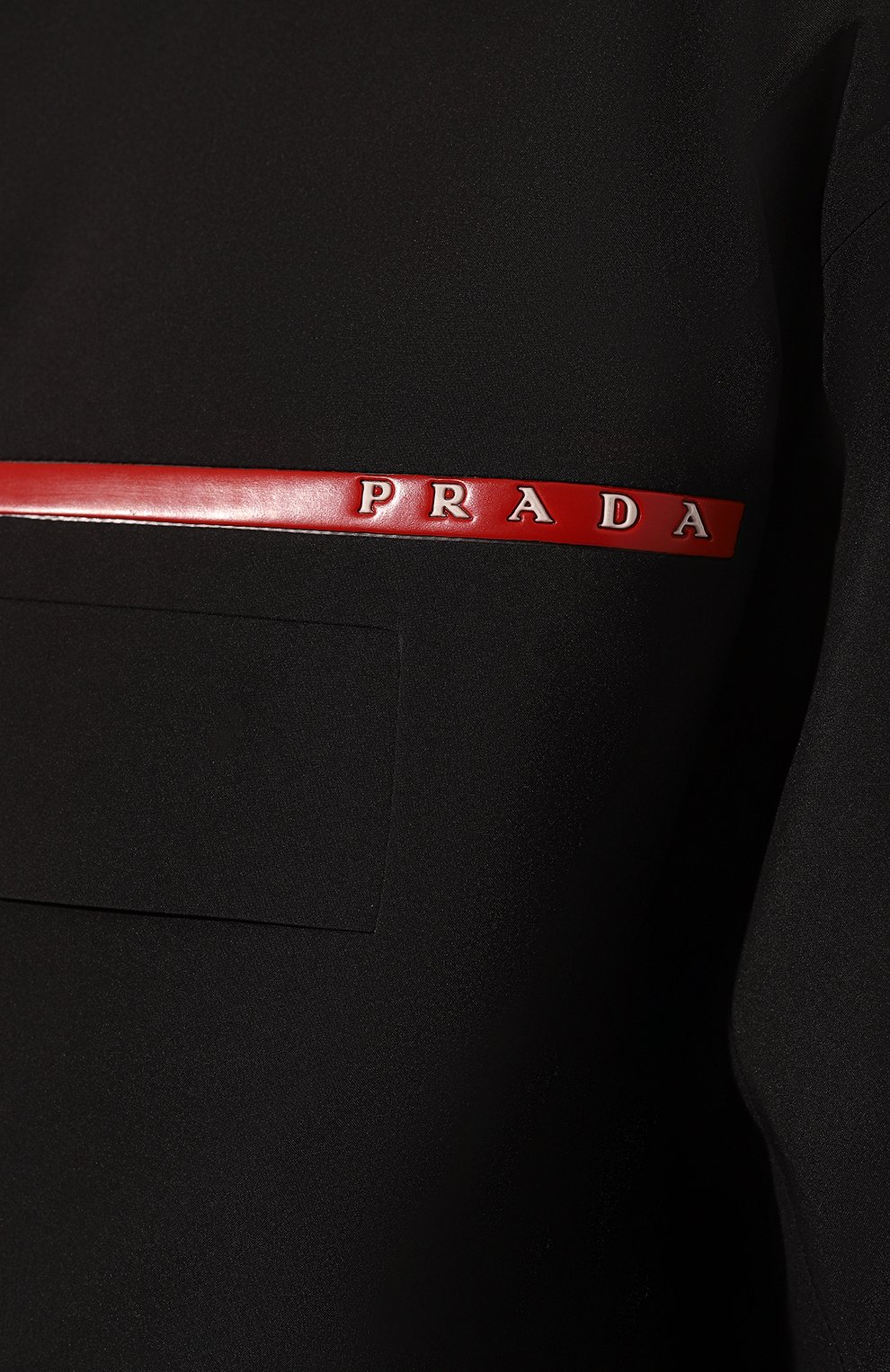 Куртка prada linea rossa PRADA черного цвета по цене 340000 руб., арт. 29Q423-1SX6-F0002-182, фото 5 Куртка prada linea rossa PRADA, арт. 29Q423-1SX6-F0002-182, фото 5