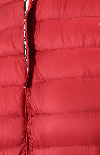 Удлиненный стеганый пуховик с манжетами MONCLER красного цвета по цене 69100 руб., арт. D1-093-46336-99-53048, фото 5 Удлиненный стеганый пуховик с манжетами MONCLER, арт. D1-093-46336-99-53048, фото 5