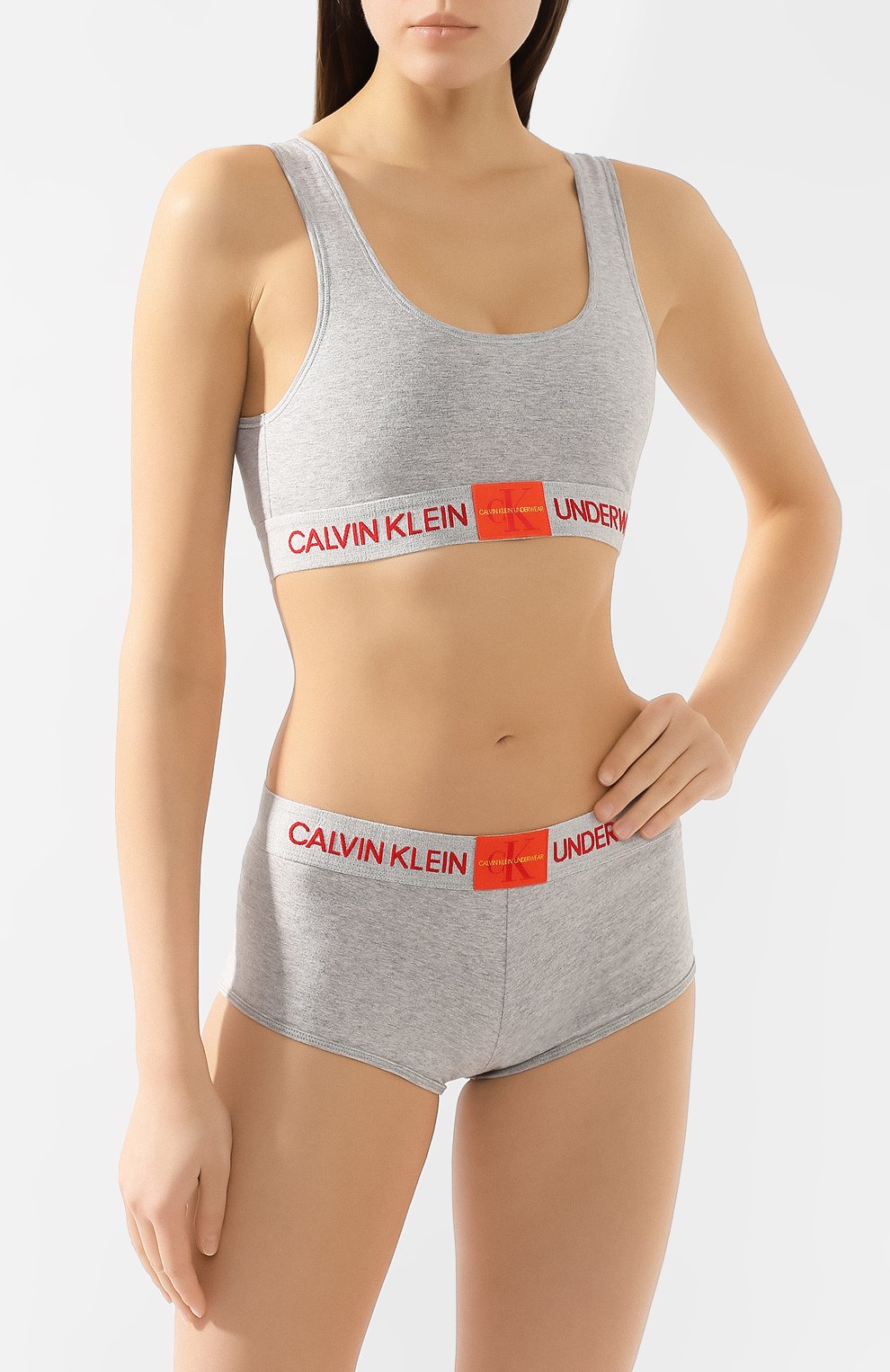 Хлопковый бюстгальтер CALVIN KLEIN серого цвета по цене 5515 руб., арт. QF4918E, фото 2 Хлопковый бюстгальтер CALVIN KLEIN, арт. QF4918E, фото 2