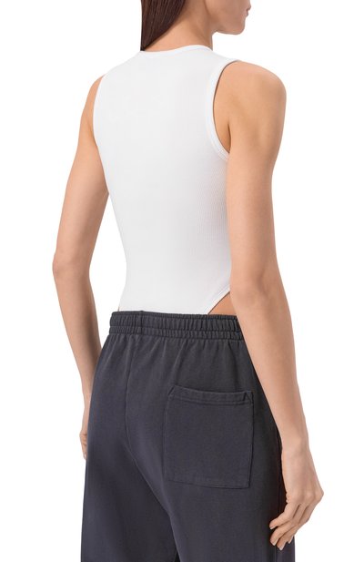 Хлопковое боди COMME DES FUCKDOWN белого цвета по цене 8410 руб., арт. CFABW01673, фото 4 Хлопковое боди COMME DES FUCKDOWN, арт. CFABW01673, фото 4