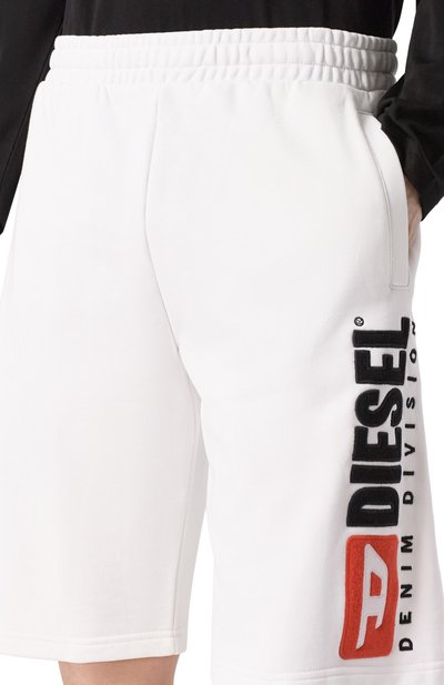 Хлопковые шорты DIESEL белого цвета по цене 15450 руб., арт. A20027/0GEAD, фото 5 Хлопковые шорты DIESEL, арт. A20027/0GEAD, фото 5