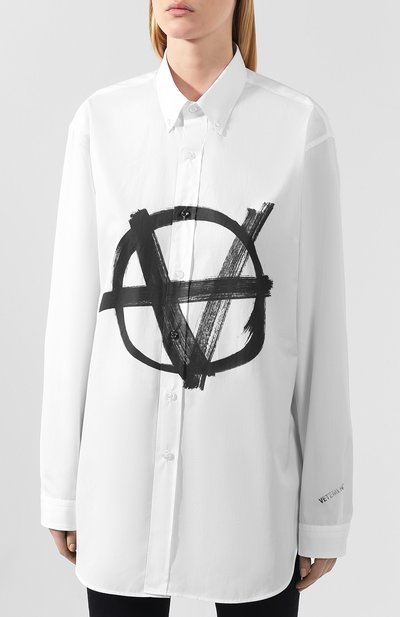 Хлопковая рубашка VETEMENTS белого цвета по цене 56400 руб., арт. UAH20SH700/W, фото 3 Хлопковая рубашка VETEMENTS, арт. UAH20SH700/W, фото 3