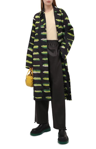 Плащ DRIES VAN NOTEN разноцветного цвета по цене 163000 руб., арт. 211-10240-2134, фото 2 Плащ DRIES VAN NOTEN, арт. 211-10240-2134, фото 2