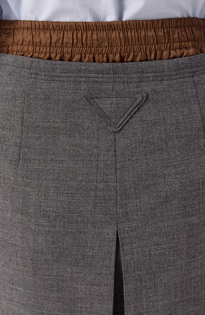 Шерстяная юбка PRADA серого цвета по цене 288000 руб., арт. P10A8/6011, фото 5 Шерстяная юбка PRADA, арт. P10A8/6011, фото 5