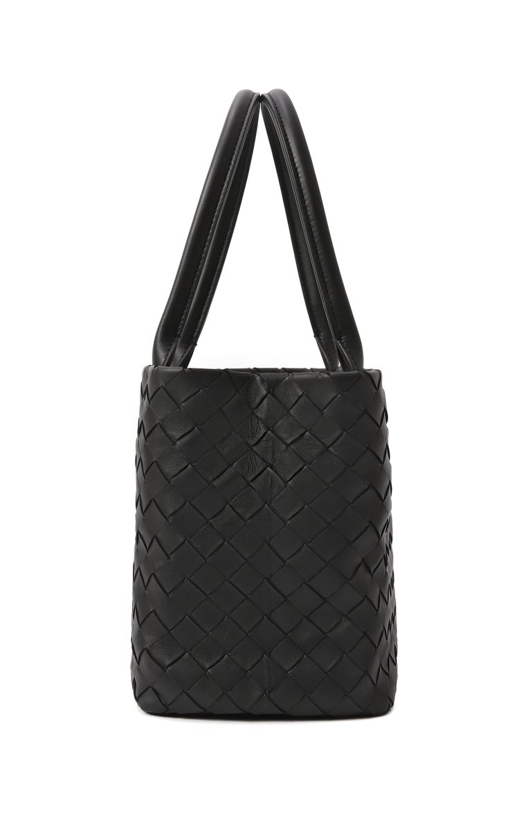 Женская сумка BOTTEGA VENETA черного цвета, арт. 600887/V3UH3 | Фото 4 (Материал: Натуральная кожа; Размер: medium; Материал сплава: Проставлено; Драгоценные камни: Проставлено)
