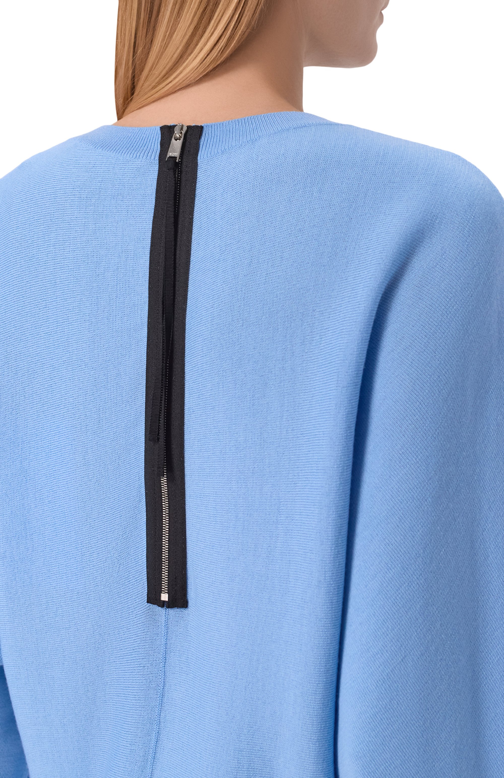Шерстяной пуловер LANVIN голубого цвета по цене 225000 руб., арт. RW-P00054-K107-E26, фото 5 Шерстяной пуловер LANVIN, арт. RW-P00054-K107-E26, фото 5