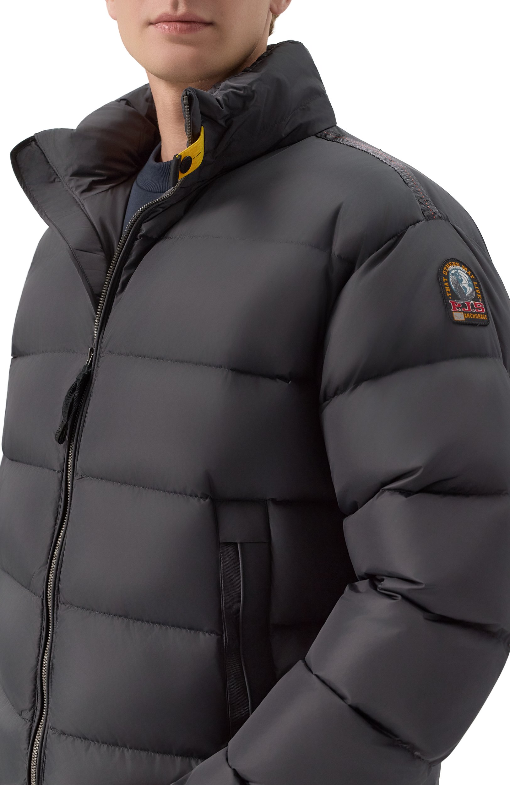 Пуховик PARAJUMPERS темно-серого цвета по цене 92400 руб., арт. 26WMPMPUTT01, фото 5 Пуховик PARAJUMPERS, арт. 26WMPMPUTT01, фото 5