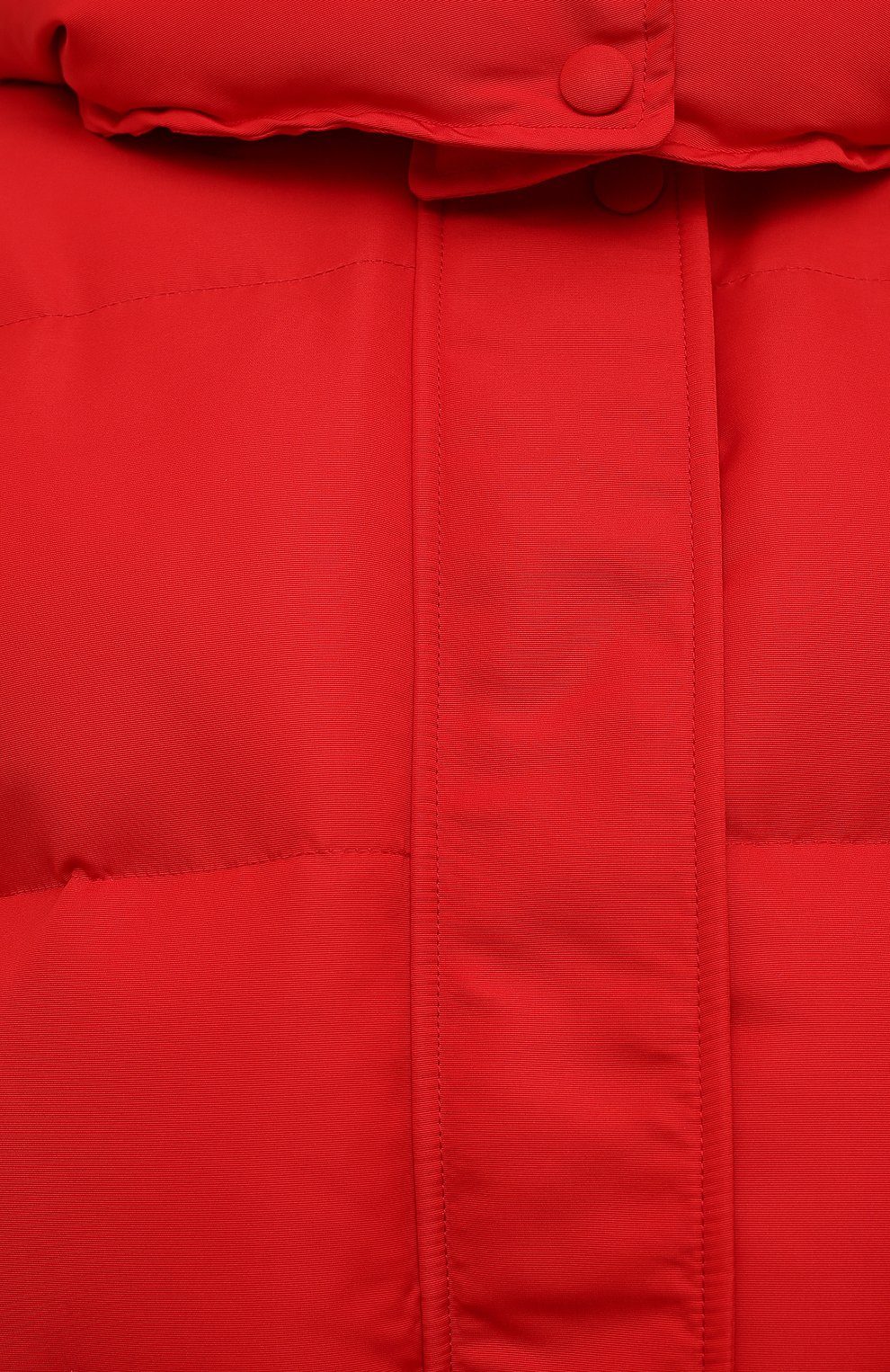 Пуховик ALEXANDER MCQUEEN красного цвета по цене 239500 руб., арт. 672915/QZAD1, фото 5 Пуховик ALEXANDER MCQUEEN, арт. 672915/QZAD1, фото 5