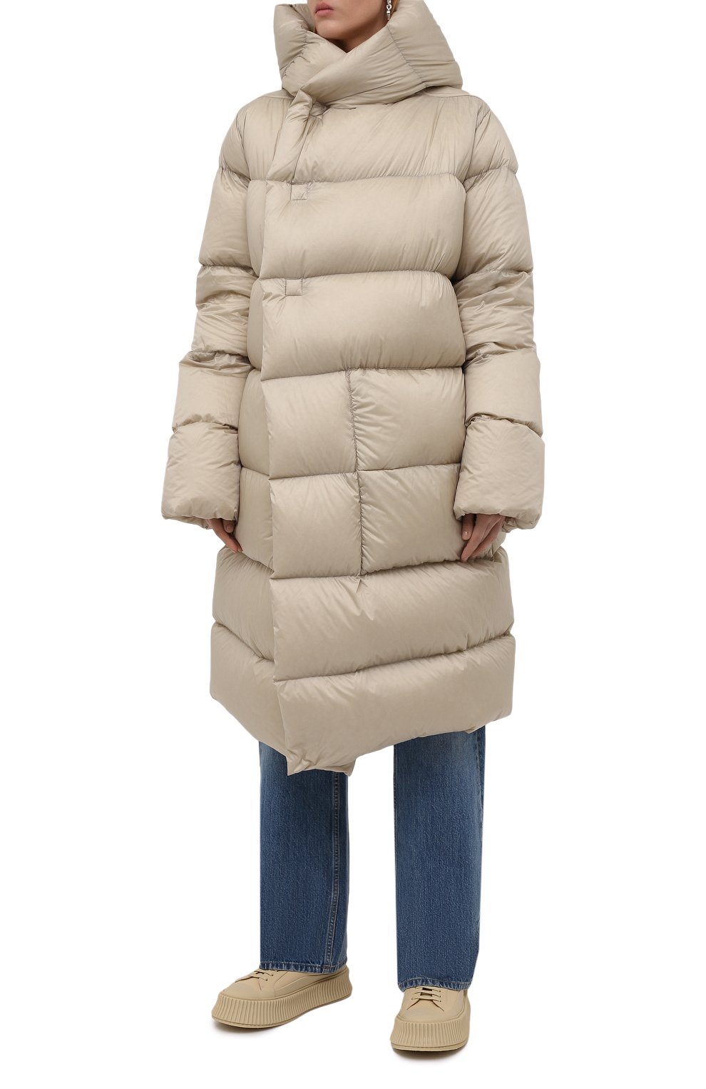 Пуховик RICK OWENS светло-бежевого цвета по цене 193000 руб., арт. RP02A7916/NZD3, фото 3 Пуховик RICK OWENS, арт. RP02A7916/NZD3, фото 3