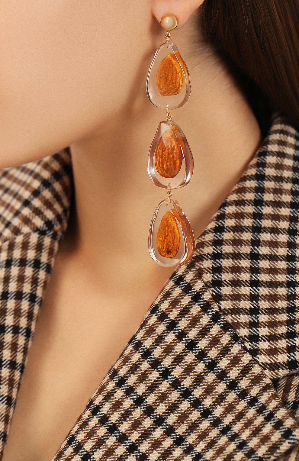 Серьги JACQUEMUS прозрачного цвета по цене 39550 руб., арт. 194JW06, фото 2 Серьги JACQUEMUS, арт. 194JW06, фото 2