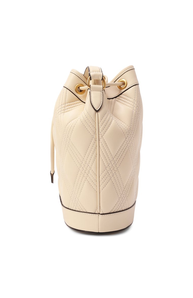 Женская сумка quiltie 67 VALENTINO кремового цвета, арт. 6W2B0R01/MIC | Фото 4 (Ремень/цепочка: Н�а ремешке; Материал: Натуральная кожа; Размер: medium)