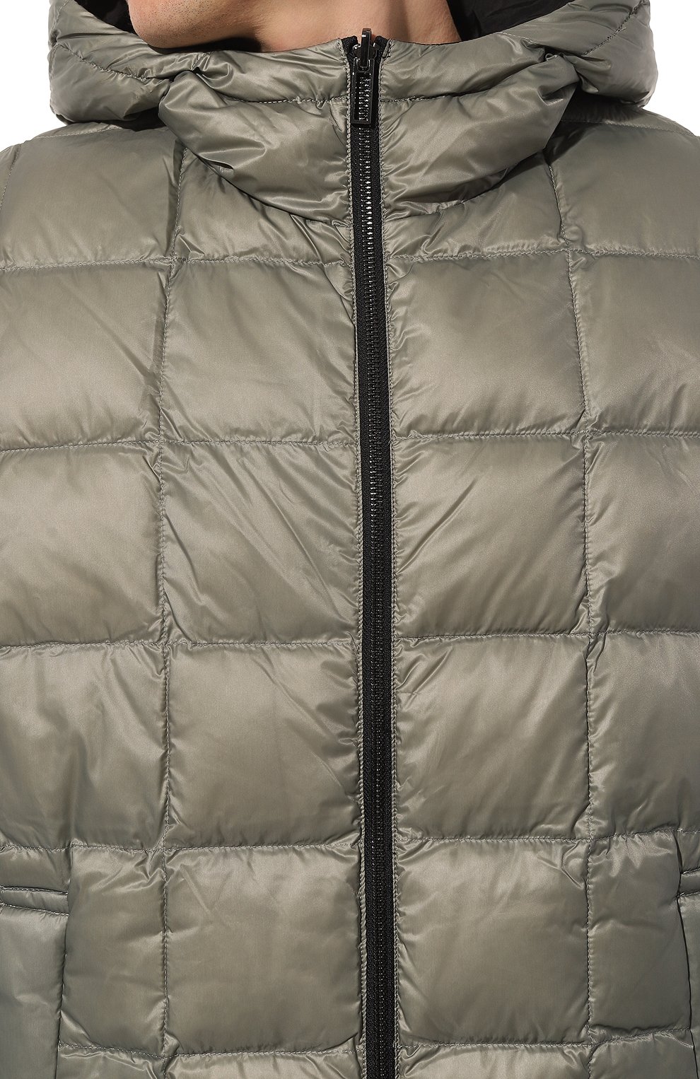 Двусторонний пуховик EMPORIO ARMANI черного цвета по цене 74250 руб., арт. 6R1L95/1NHMZ, фото 8 Двусторонний пуховик EMPORIO ARMANI, арт. 6R1L95/1NHMZ, фото 8