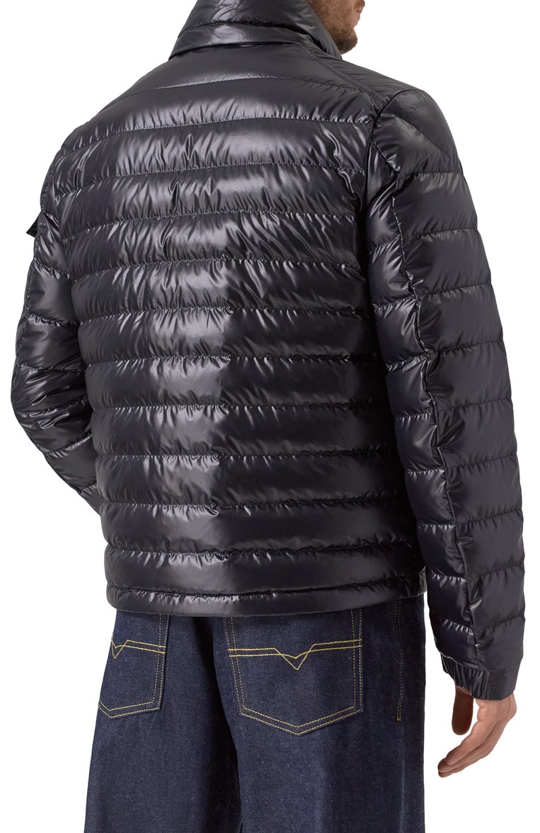 Мужская пуховая куртка lauros MONCLER темно-синего цвета, арт. 1A00020/595ZJ | Фото 8 (Длина (верхняя одежда): Короткие; Материал внешний: Синтетический материал; Материал подклада: Синтетический материал; Рукава: Длинные; Стил�и: Кэжуэл; Мужское Кросс-КТ: Куртка-пуховая; Материал утеплителя: Пух и перо; Кросс-КТ: Утепленные; Автоматизация ТО: Проставлено; Автоматизация состава: Проставлено)