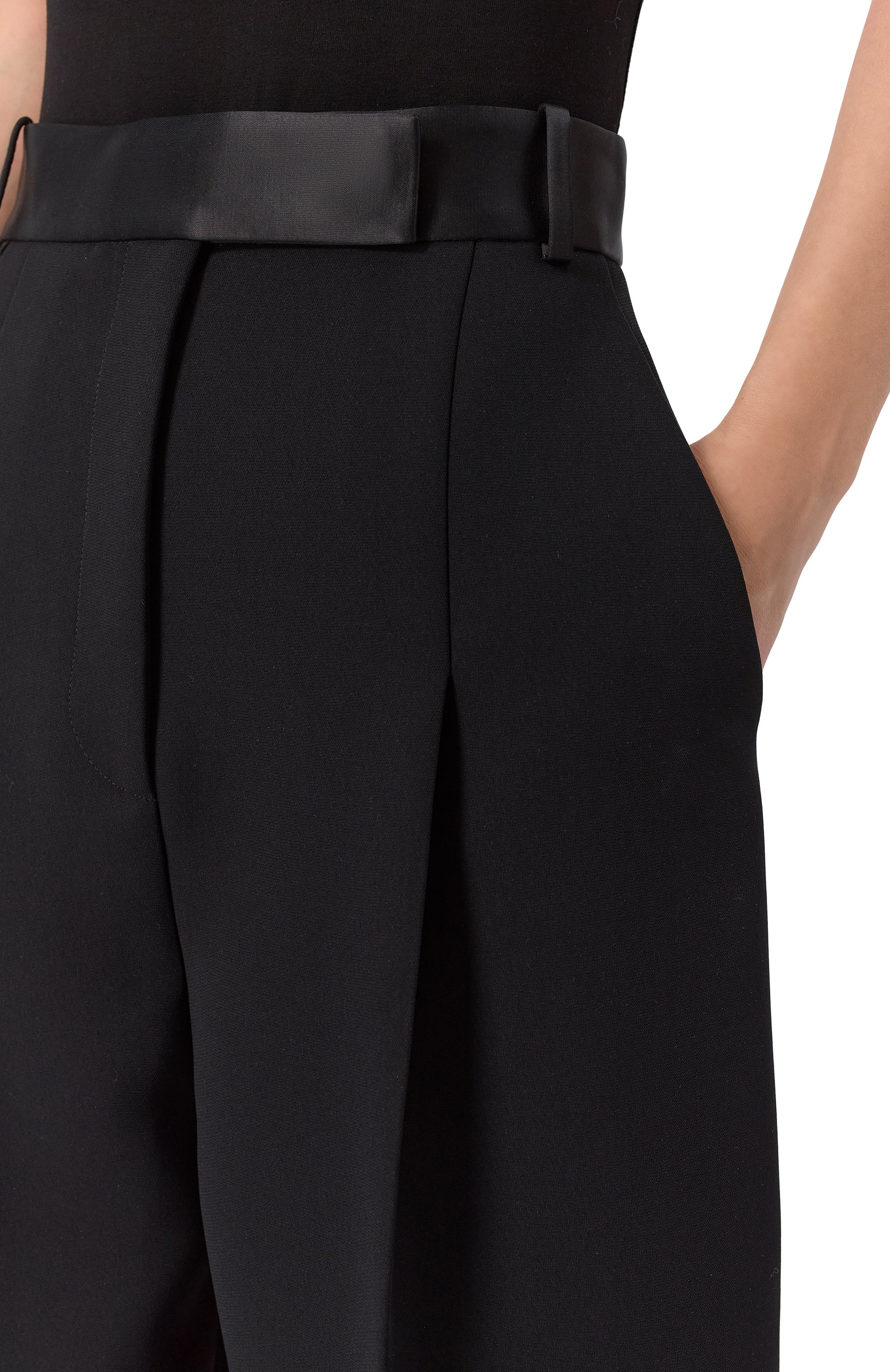 Брюки KHAITE черного цвета по цене 214500 руб., арт. 31664114/CULLEN, фото 5 Брюки KHAITE, арт. 31664114/CULLEN, фото 5