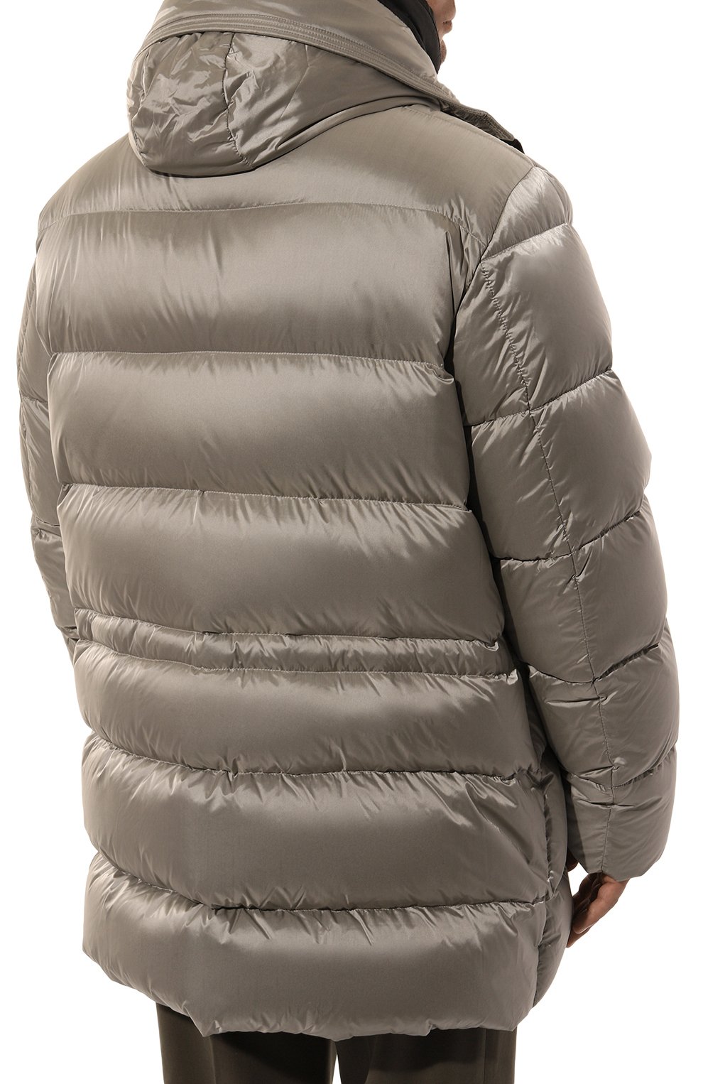 Пуховик grima-sh MOORER серого цвета по цене 299500 руб., арт. AMIR-SH_AMIR-INNER-SH_SET1, фото 4 Пуховик grima-sh MOORER, арт. AMIR-SH_AMIR-INNER-SH_SET1, фото 4