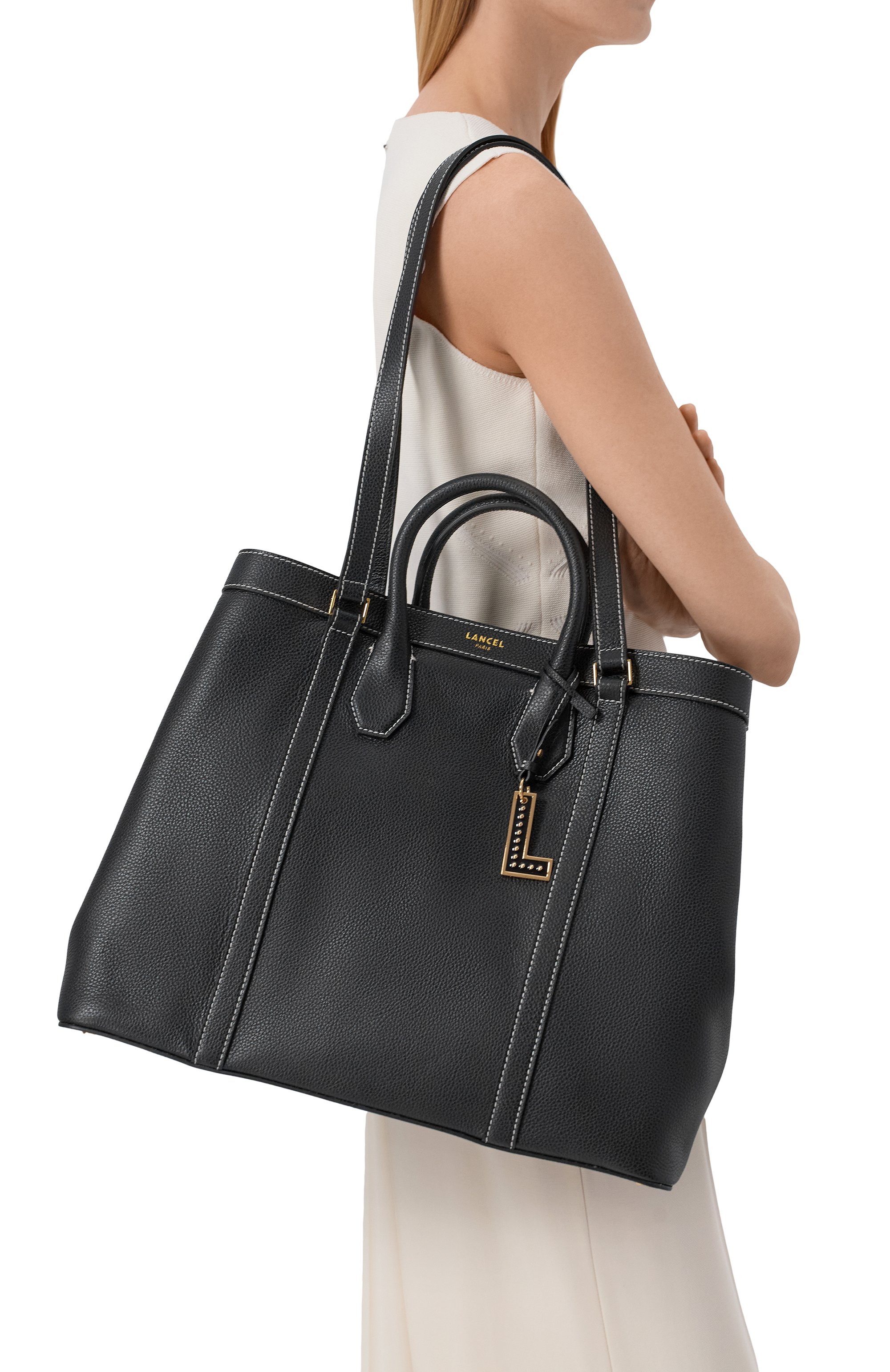 Сумка-тоут belleville LANCEL черного цвета по цене 78650 руб., арт. A13738, фото 2 Сумка-тоут belleville LANCEL, арт. A13738, фото 2
