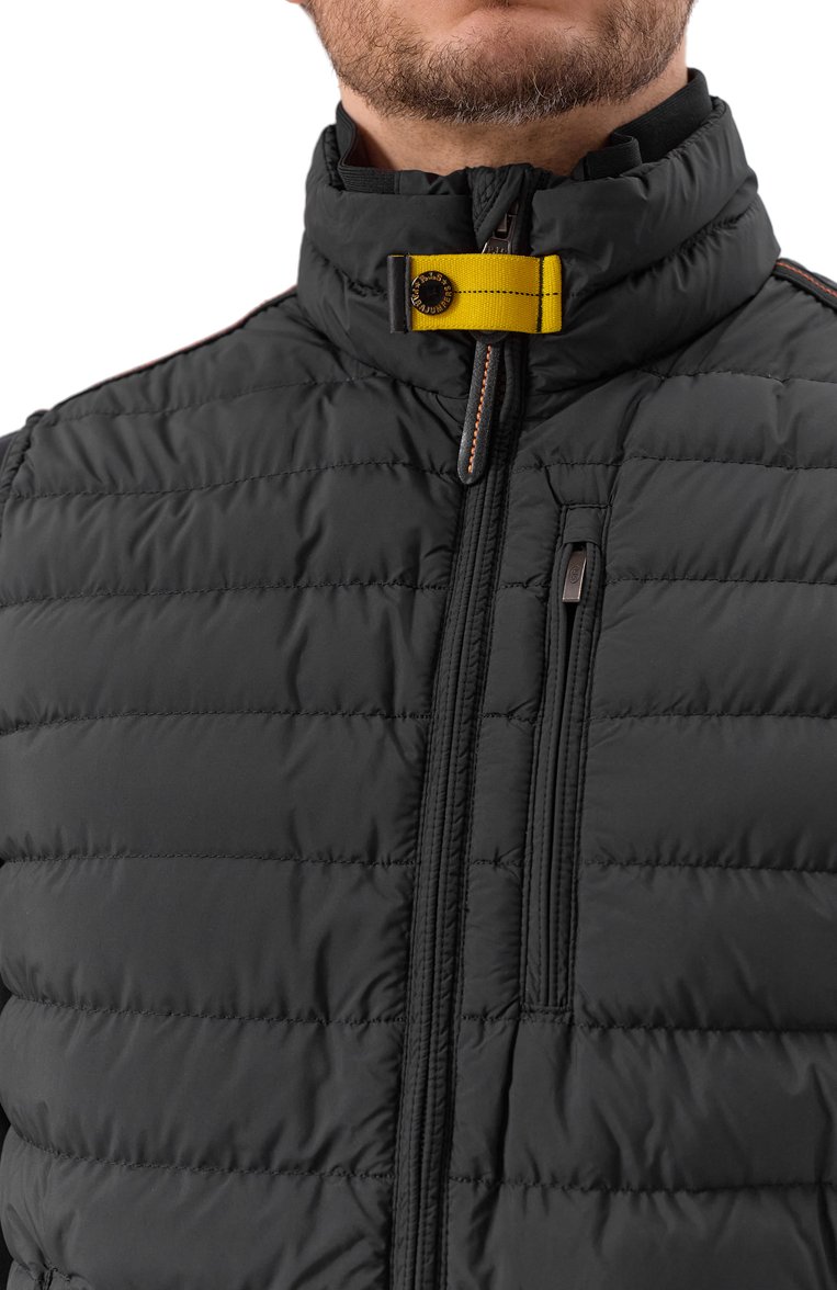 Мужской пуховый жилет PARAJUMPERS че�рного цвета, арт. PMPUSL01 | Фото 5 (Длина (верхняя одежда): Короткие; Материал утеплителя: Пух и перо; Материал подклада: Синтетический материал; Материал внешний: Синтетический материал; Мужское Кросс-КТ: жилеты-тонкие; Стили: Кэжуэл; Автоматизация состава: Проставлено; Автоматизация ТО: Проставлено)
