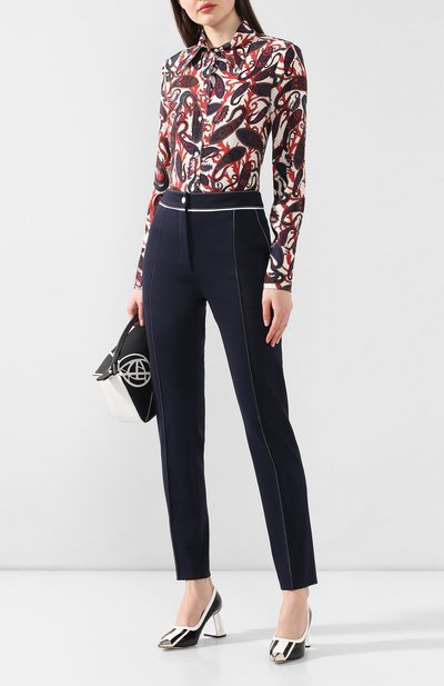 Брюки VALENTINO темно-синего цвета по цене 104000 руб., арт. RB3RB2Y53Q3, фото 2 Брюки VALENTINO, арт. RB3RB2Y53Q3, фото 2