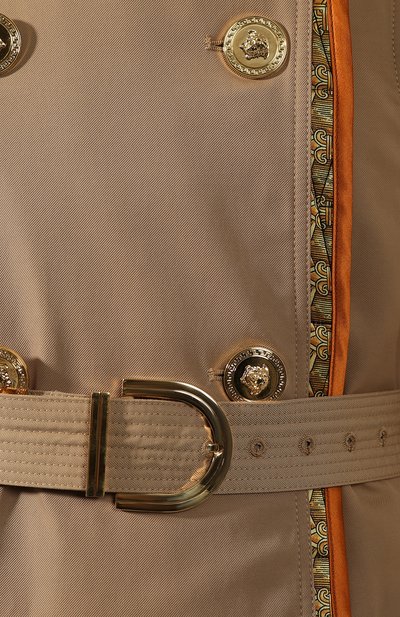 Пальто VERSACE бежевого цвета по цене 665500 руб., арт. A84139/A226116, фото 5 Пальто VERSACE, арт. A84139/A226116, фото 5