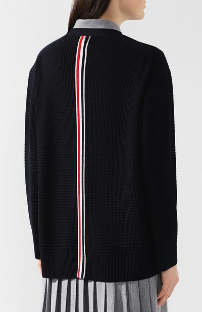 Шерстяной кардиган THOM BROWNE темно-синего цвета по цене 92300 руб., арт. FKC239A-00014 415, фото 4 Шерстяной кардиган THOM BROWNE, арт. FKC239A-00014 415, фото 4