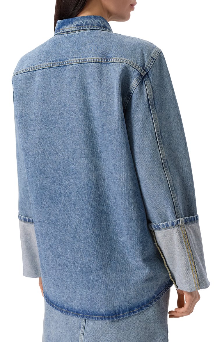 Женская джинсовая рубашка M05CH1NO JEANS голубого цвета, арт. J0216/3217 | Фото 4 (Рукава: Длинные; Длина (для топов): Удлиненные; Кросс-КТ: Деним; Стили: Кэжуэл; Материал внешний: Деним, Хлопок; Женское Кросс-КТ: Рубашка-одежда; Принт: Без принта)