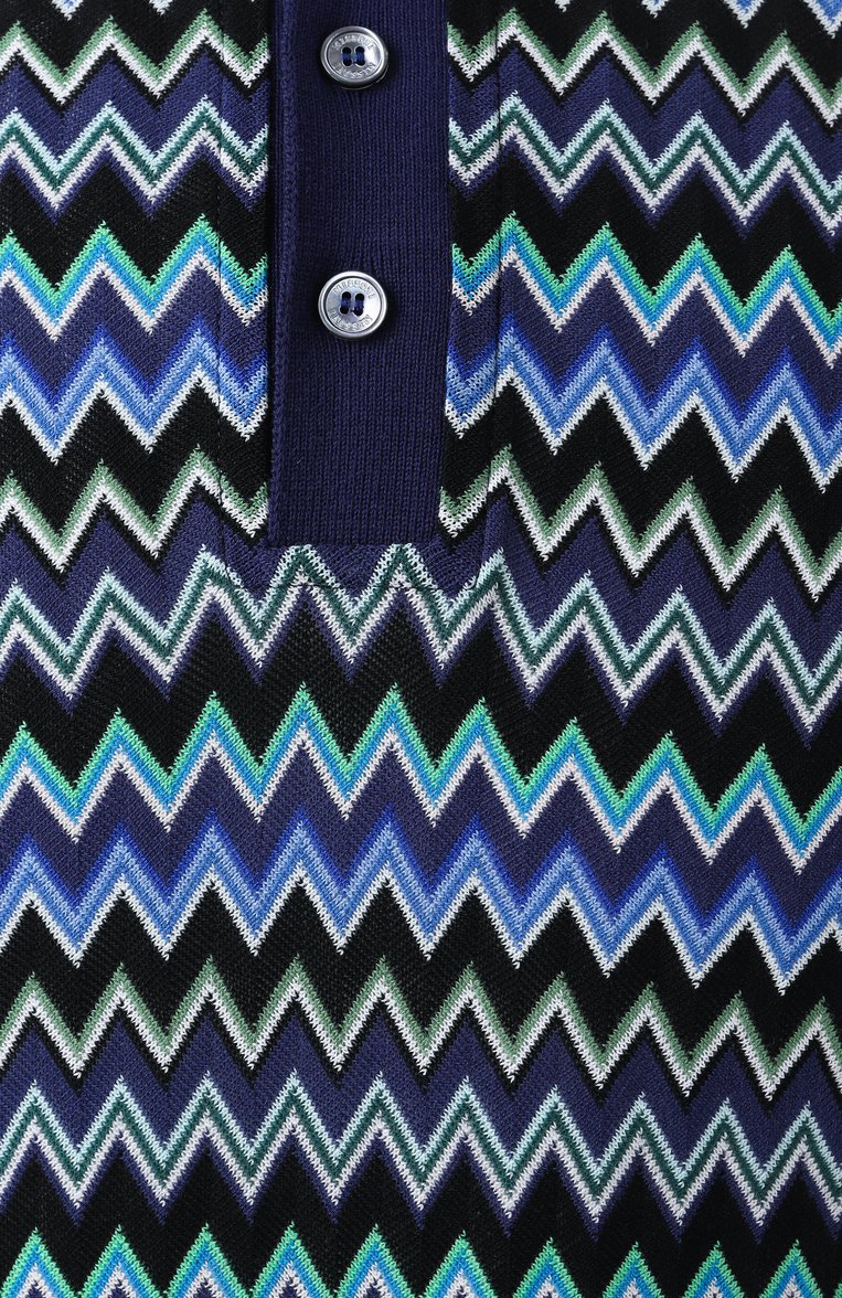 Мужское хлопковое поло MISSONI синего цвета, арт. US25S20L/BK040U | Фото 6 (Длина (для топов): Стандартные; Драгоценные камни: Проставлено; Материал сплава: Проставлено; Рукава: Короткие; Кросс-КТ: Трикотаж; Застежка: Пуговицы; Принт: С принтом; Стили: Кэжуэл; Материал внешний: Хлопок)