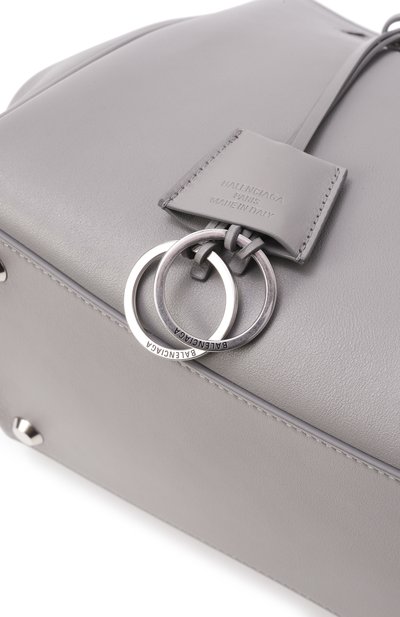 Сумка hampton small BALENCIAGA серого цвета по цене 433500 руб., арт. 813357/2ABAW, фото 3 Сумка hampton small BALENCIAGA, арт. 813357/2ABAW, фото 3