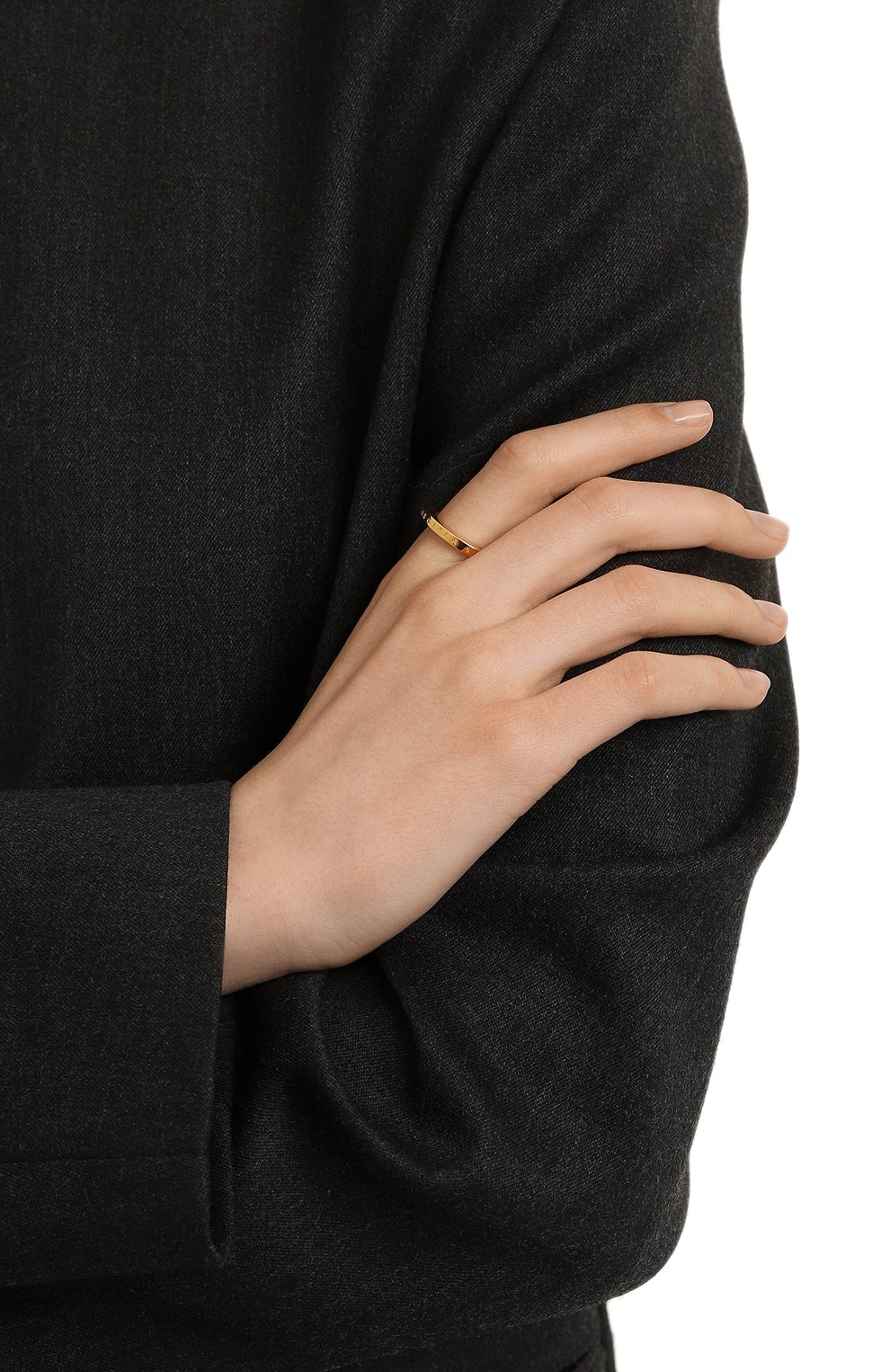 Кольцо MM6 золотого цвета по цене 19150 руб., арт. SM6UQ0037 SV0187, фото 2 Кольцо MM6, арт. SM6UQ0037 SV0187, фото 2