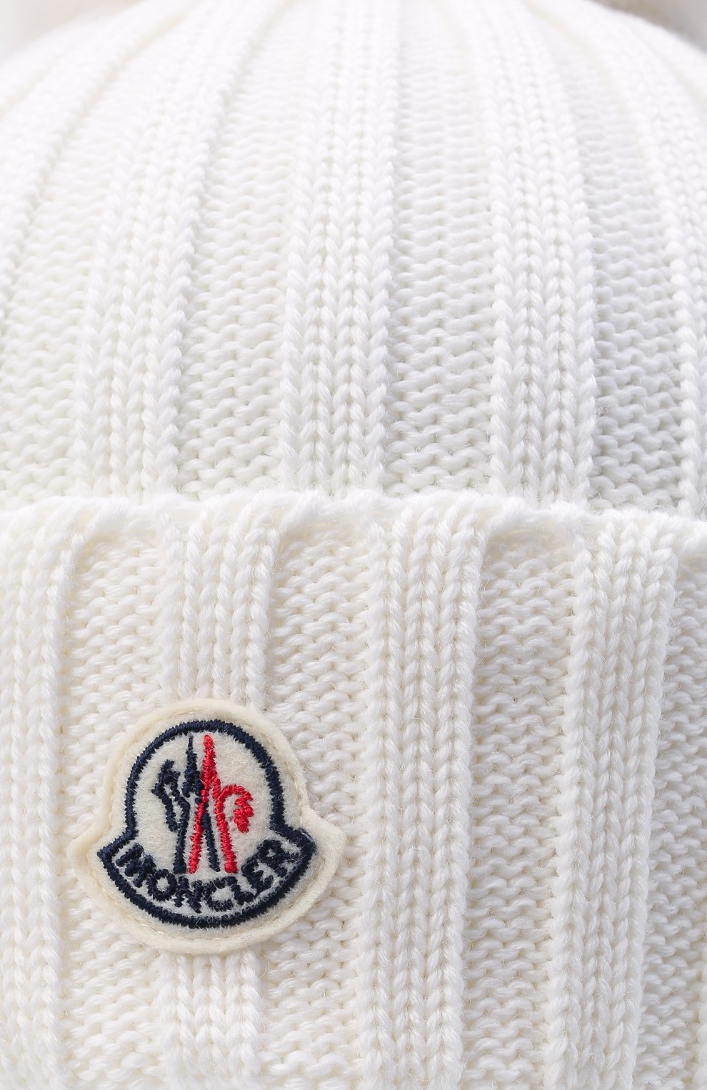 Шерстяная шапка MONCLER белого цвета по цене 37300 руб., арт. G2-093-3B702-01-A9327, фото 4 Шерстяная шапка MONCLER, арт. G2-093-3B702-01-A9327, фото 4
