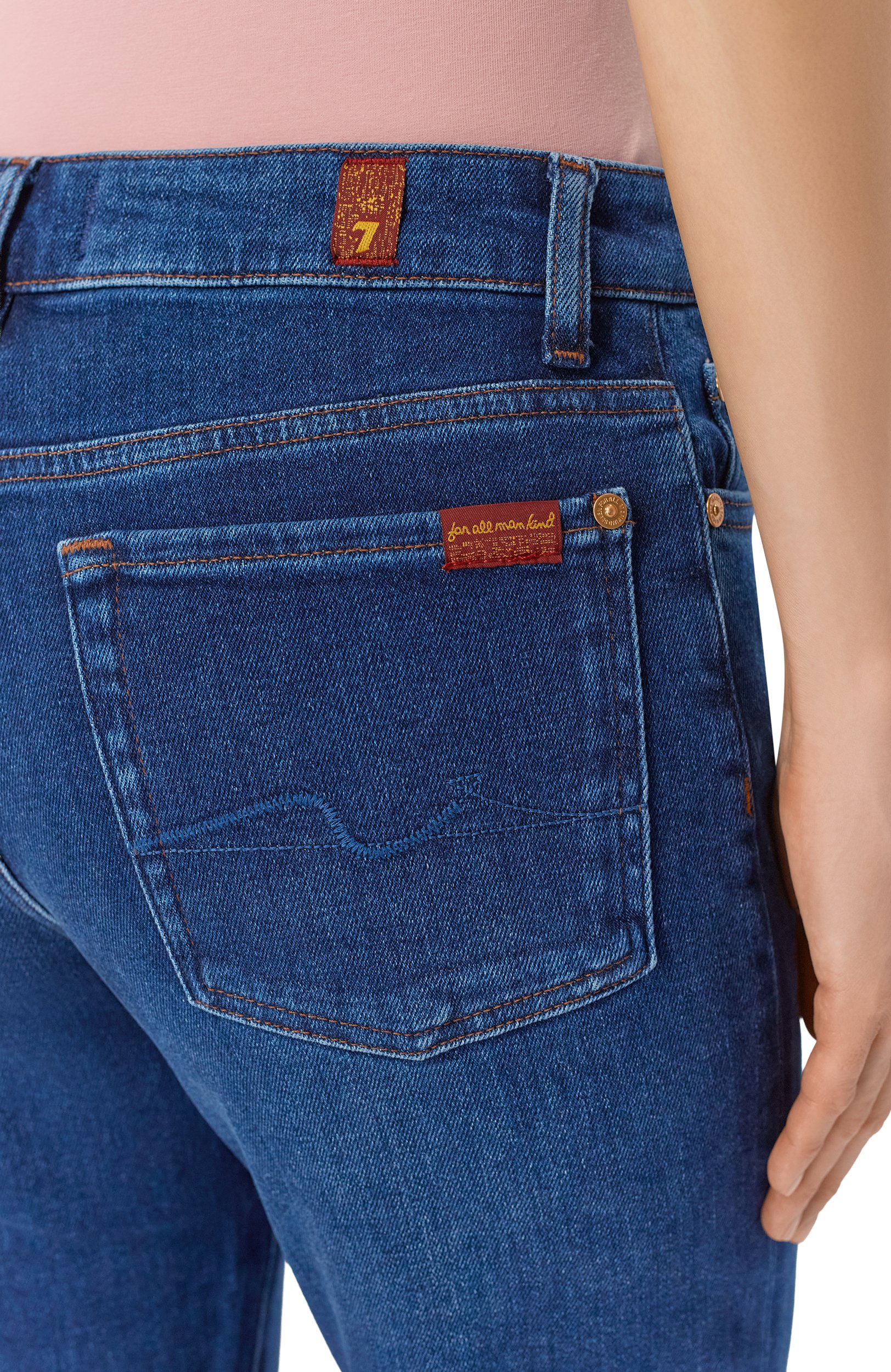 Джинсы the leggy bootcut 7 FOR ALL MANKIND синего цвета по цене 31900 руб., арт. 7U4X0G98-301, фото 5 Джинсы the leggy bootcut 7 FOR ALL MANKIND, арт. 7U4X0G98-301, фото 5