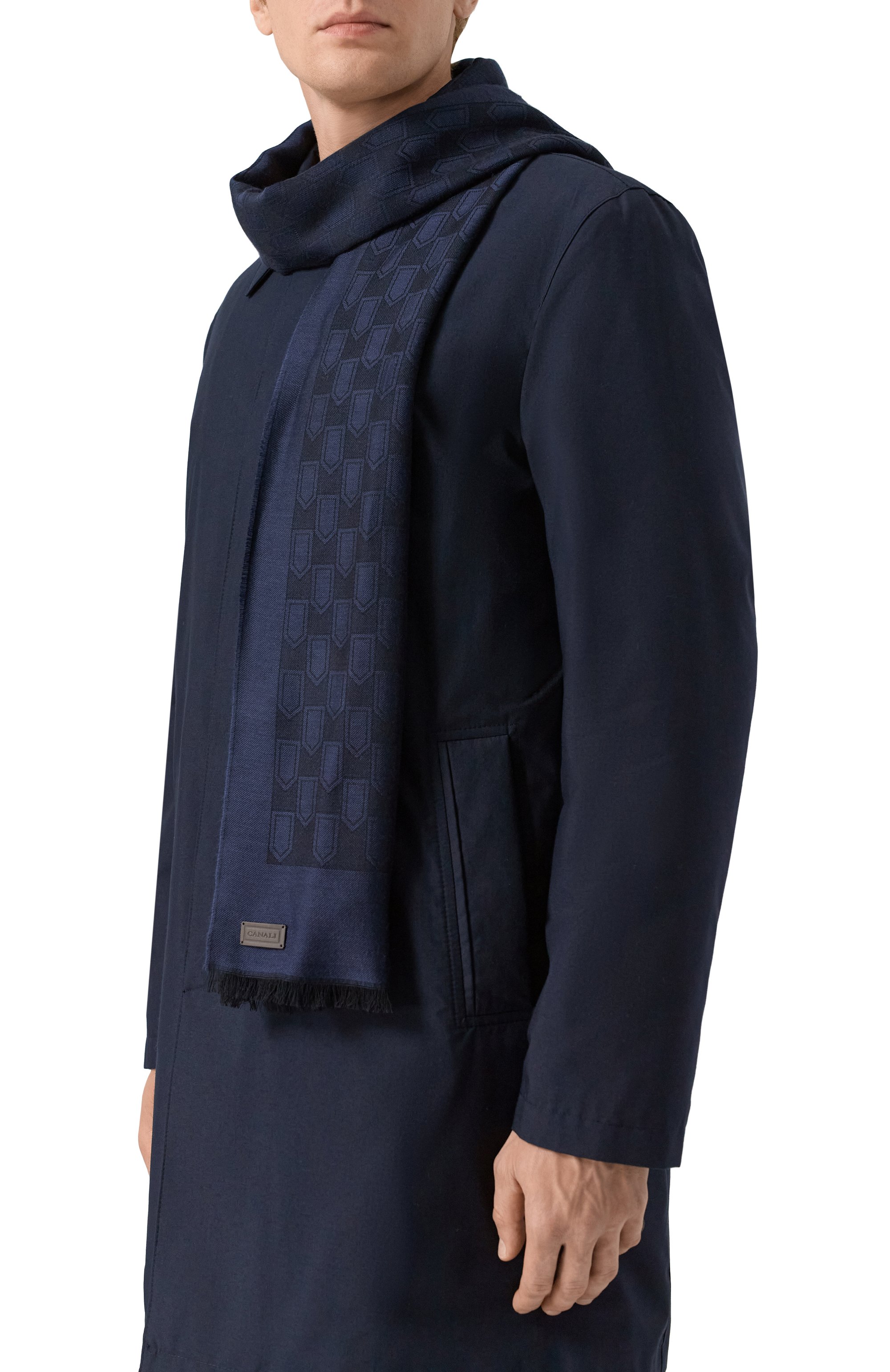 Шарф из шерсти и хлопка CANALI темно-синего цвета по цене 27900 руб., арт. 06/TF00319, фото 2 Шарф из шерсти и хлопка CANALI, арт. 06/TF00319, фото 2
