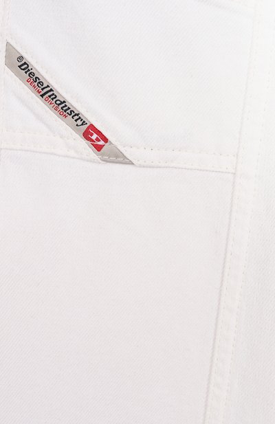 Джинсы DIESEL белого цвета по цене 15750 руб., арт. J02343/KXBRZ, фото 3 Джинсы DIESEL, арт. J02343/KXBRZ, фото 3